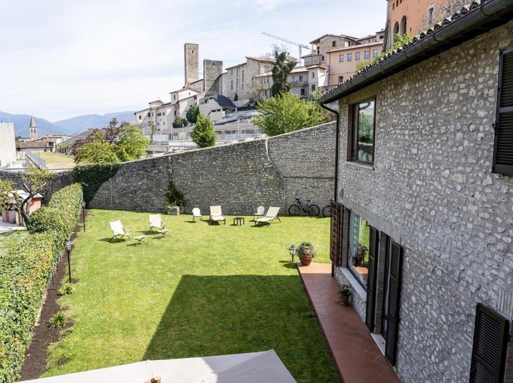 Domus Fontis Pescaia Hotel Spoleto Exterior photo